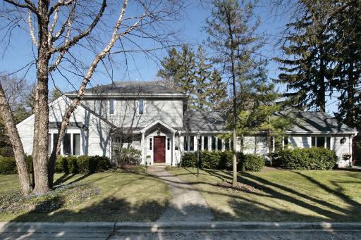 2445 Kenilworth Ave., Wilmette, IL 60091