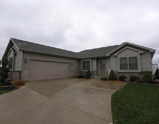 299 S Highpoint Cir., Bourbonnais, IL 60914