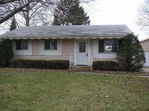 5891 Kirkwood Dr., Rockford, IL 61109
