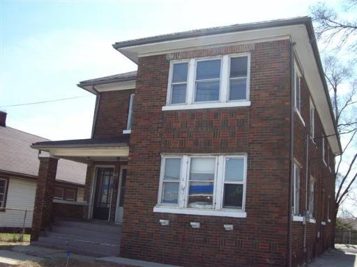 953 Harrison Ave., Rockford, IL 61109