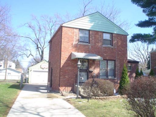 2317 S 14th Ave., Broadview, IL 60155