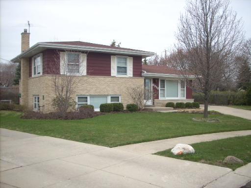 8212 W Maple Ave., Norridge, IL 60706