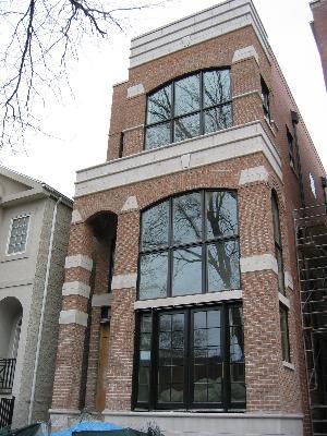 2641 N Wayne, Chicago, IL 60614