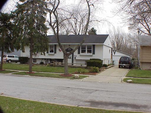 514 E Rose Ct., Glenwood, IL 60425