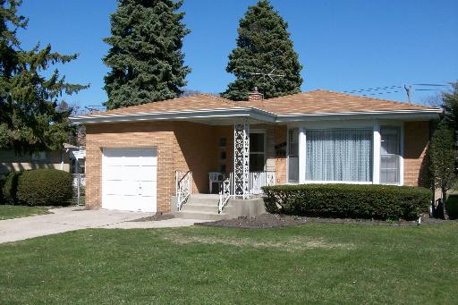 7631 Kedvale Ave., Skokie, IL 60076