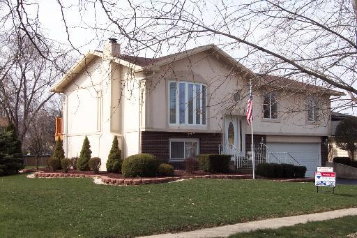 8525 Hemlock St., Orland Park, IL 60462