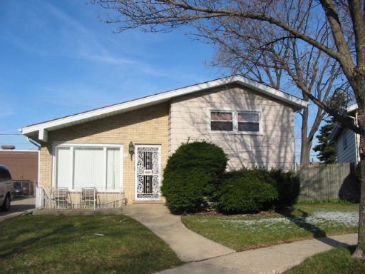14 52nd Ave., Bellwood, IL 60104