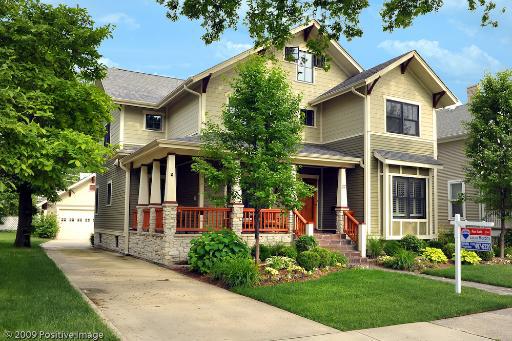 27 N Spring Ave., La Grange, IL 60525