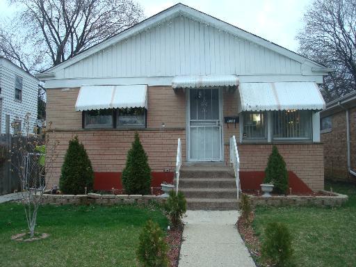 1033 Rice Ave., Bellwood, IL 60104