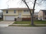 300 Hickory Ave., Romeoville, IL 60446