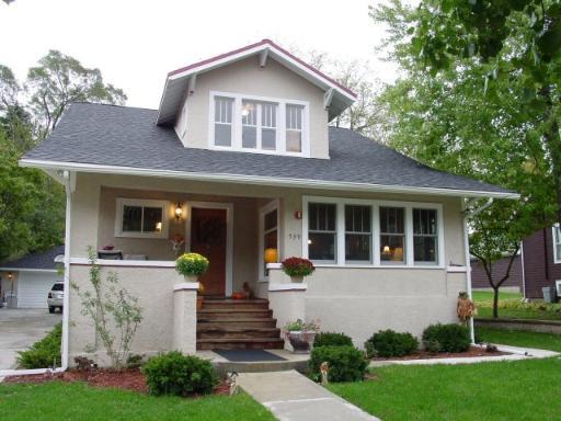 539 S Cook St., Barrington, IL 60010
