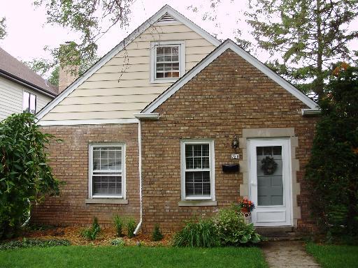720 6th Ave., La Grange, IL 60525