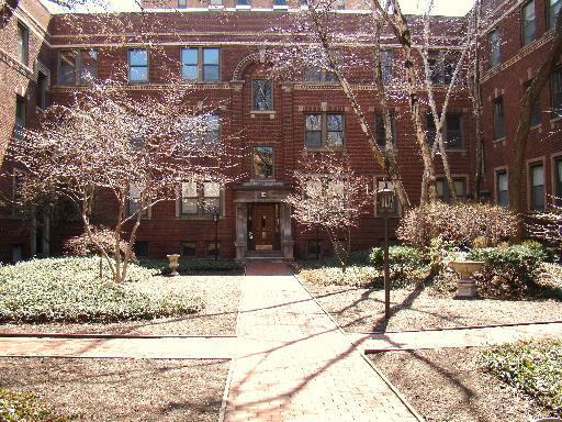 853 W Barry #3B, Chicago, IL 60657