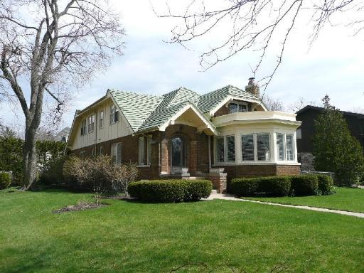 34 Logan Terrace, Golf, IL 60029