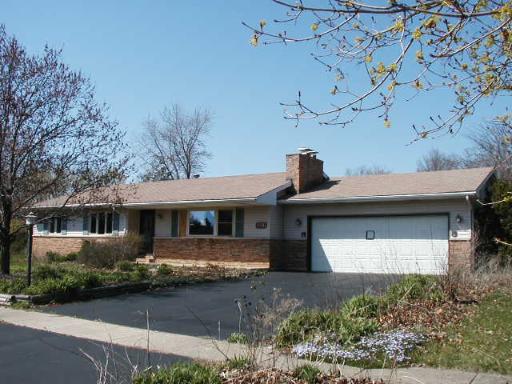 103 Strawberry Ln., Yorkville, IL 60560
