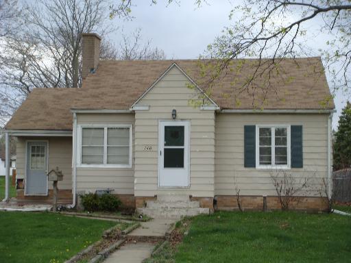 140 E Second St., Coal City, IL 60416