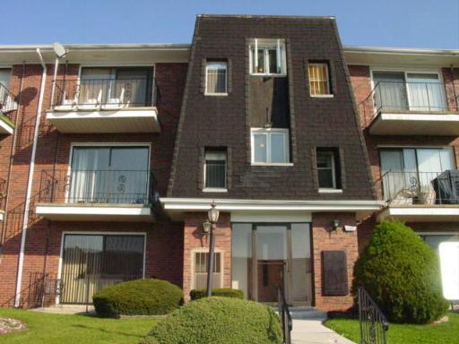 11905 S Lawndale Ave. #1B-3, Alsip, IL 60803
