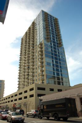 1212 N Lasalle Blvd. #1606, Chicago, IL 60610