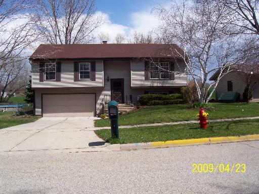 608 Silbury Ct., Mchenry, IL 60050