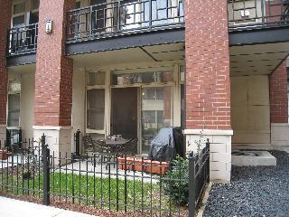 324 N Jefferson St. #101B, Chicago, IL 60661