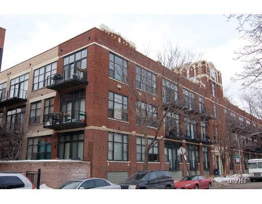 2300 W Wabansia #111, Chicago, IL 60647