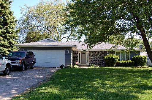 530 Chippewa Tr., Carol Stream, IL 60188