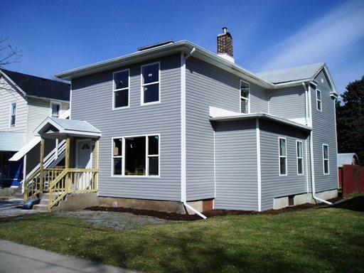411 Plum St., Aurora, IL 60506