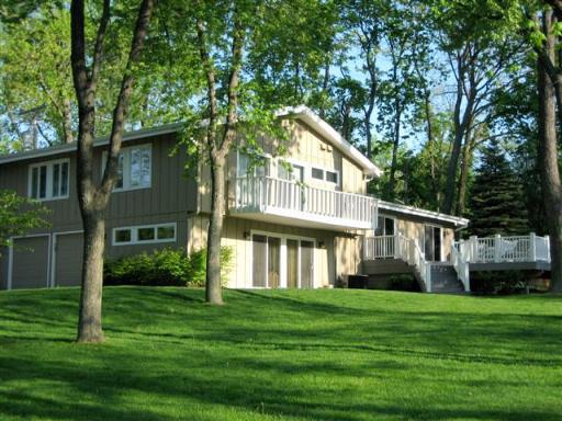 1N281 N Prairie Ave., Glen Ellyn, IL 60137