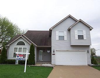 12 Sugar Creek Ct., Lake In The Hills, IL 60156