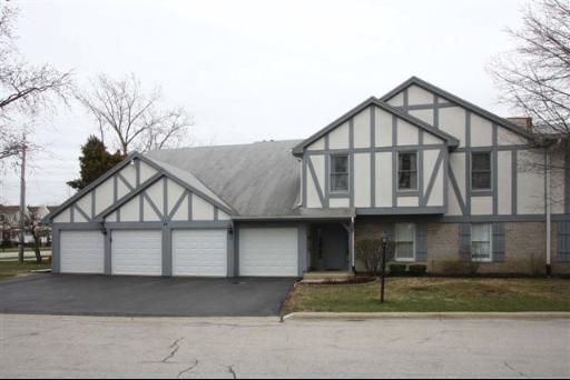 48 Fern Ct. #123B, Palatine, IL 60067