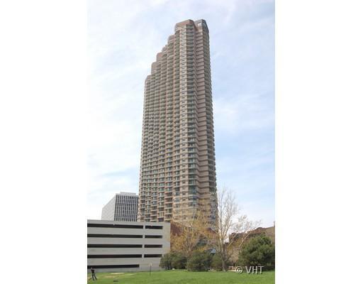 3660 N Lake Shore Dr. #1601, Chicago, IL 60613