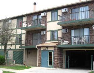 1674 Ishnala Dr. #202, Naperville, IL 60565
