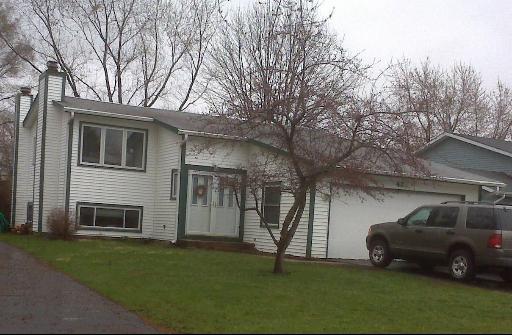 47 Clover Dr., Crystal Lake, IL 60014