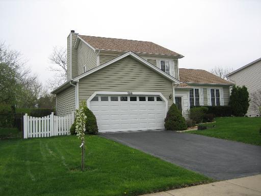 706 Ashley Ln., Schaumburg, IL 60194