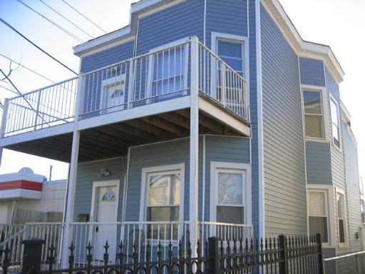 [Address Hidden by Seller], Chicago, IL 60641