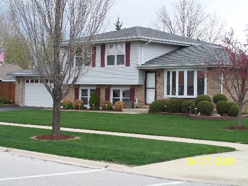 16905 Hilltop Ave., Orland Hills, IL 60487