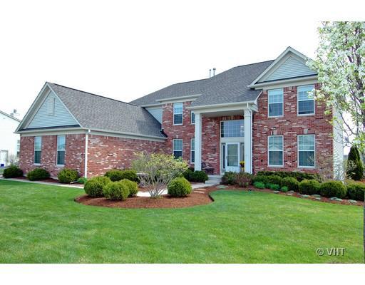 471 Brookside Ave., Algonquin, IL 60102