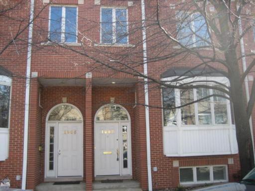 1207 W Fletcher St., Chicago, IL 60657