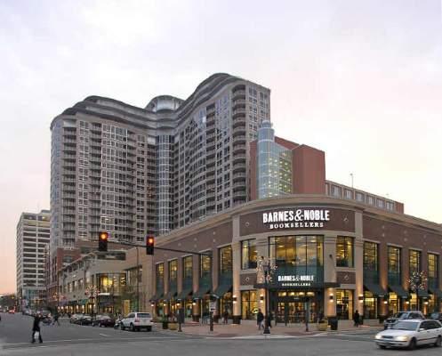807 Davis St. #901, Evanston, IL 60201