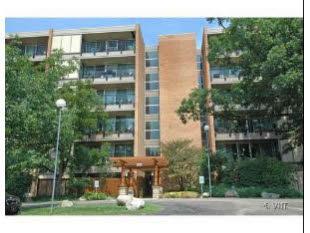 5950 Oakwood Dr. #1M, Lisle, IL 60532