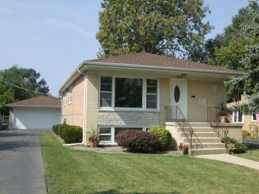 9836 Normandy Ave., Oak Lawn, IL 60453