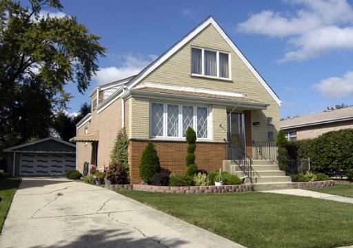 9236 S Major Ave., Oak Lawn, IL 60453