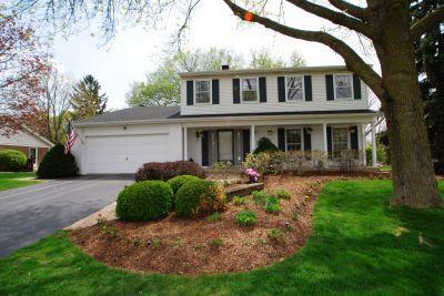 1512 Country Squire Dr., Geneva, IL 60134