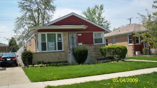 2911 W 91st St., Evergreen Park, IL 60805