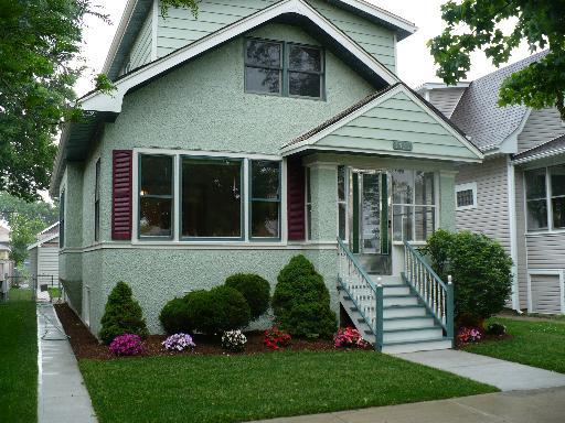 3536 S Gunderson Ave., Berwyn, IL 60402