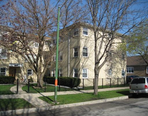 5700 W Montrose St. #1C, Chicago, IL 60634