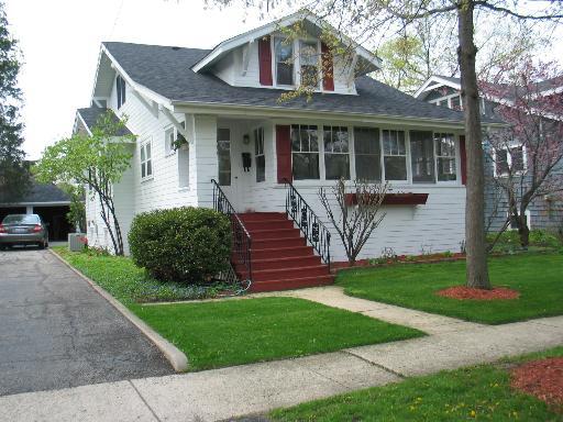 269 E Division St., Villa Park, IL 60181