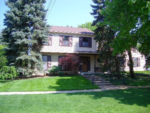 438 Hill Ave., Glen Ellyn, IL 60137