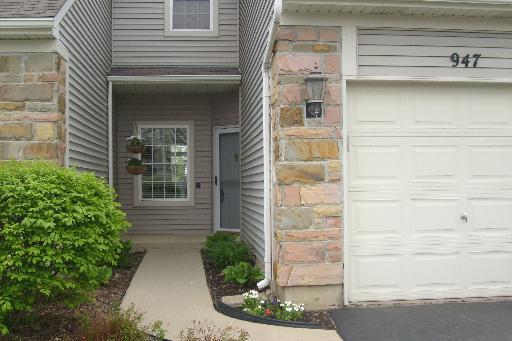 947 Mesa Dr., Lake In The Hills, IL 60156