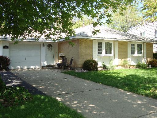 106 Murphy Dr., Romeoville, IL 60446
